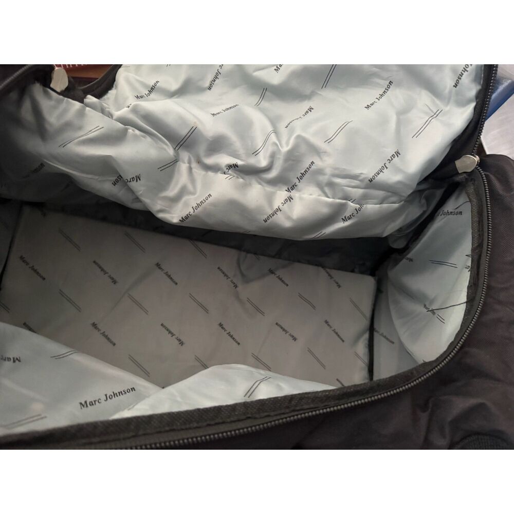 Marc Johnson Black Overnight Luggage Duffle Bag - Picture 4 of 4